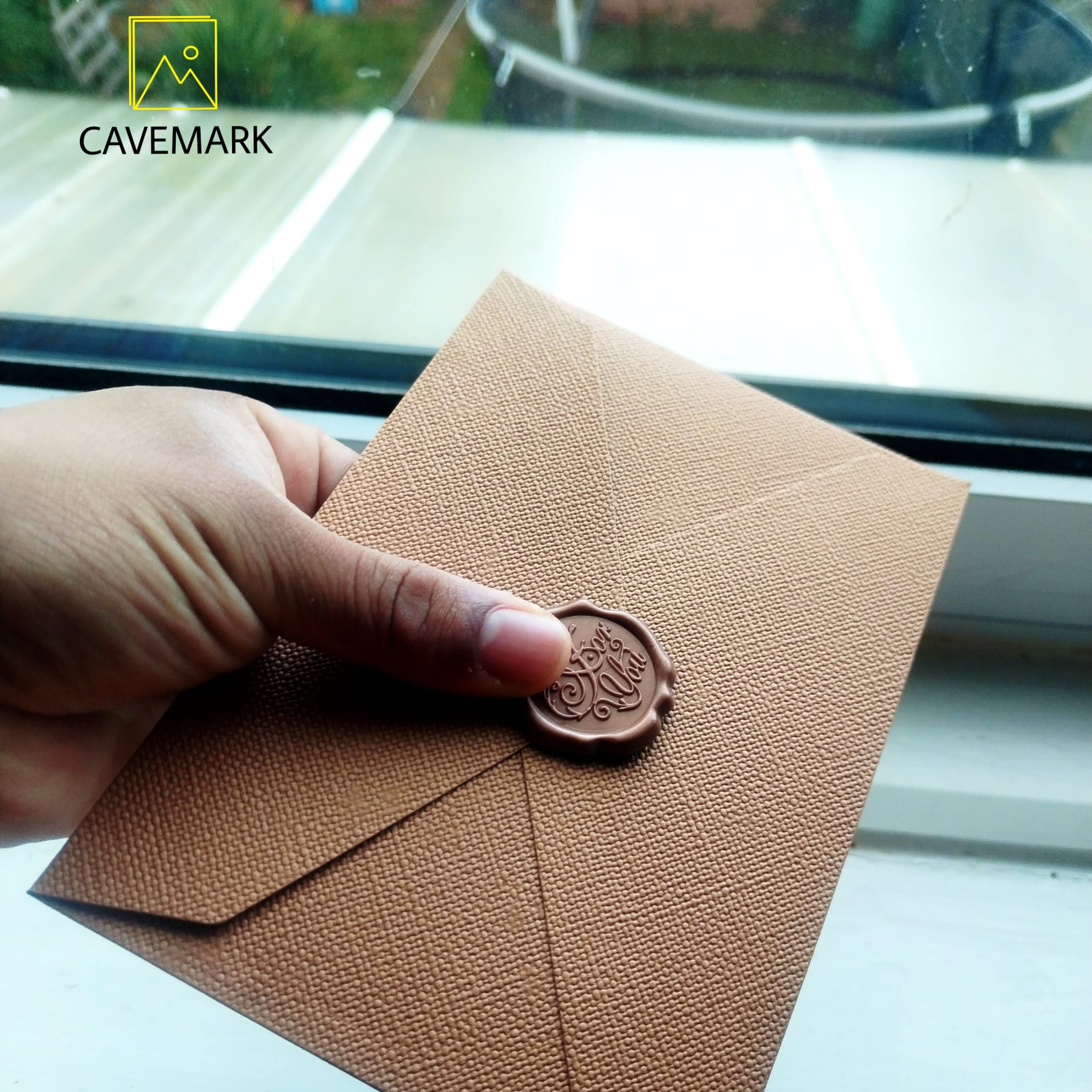 Elegant Gift Envelope Card – Red (Uncustomised) - Image 4