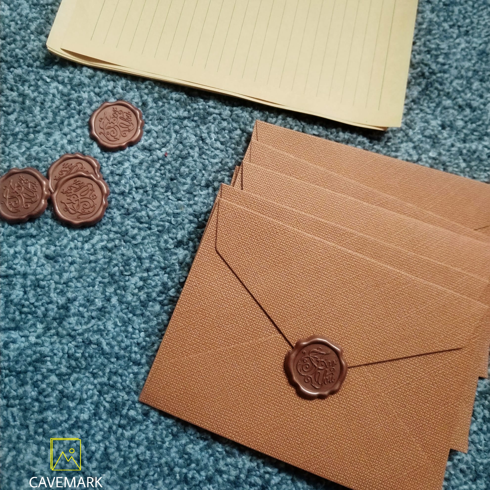 Elegant Gift Envelope Card – Red (Uncustomised)